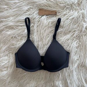 Skims Fits Everybody Plunge Bra Onyx Size 30D